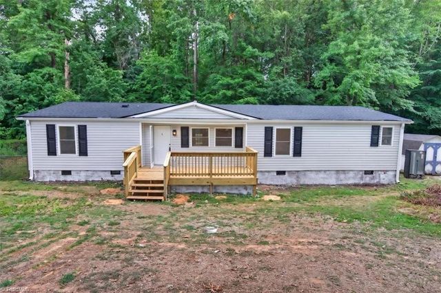 4560 Effie Lane, Walkertown, NC 27051