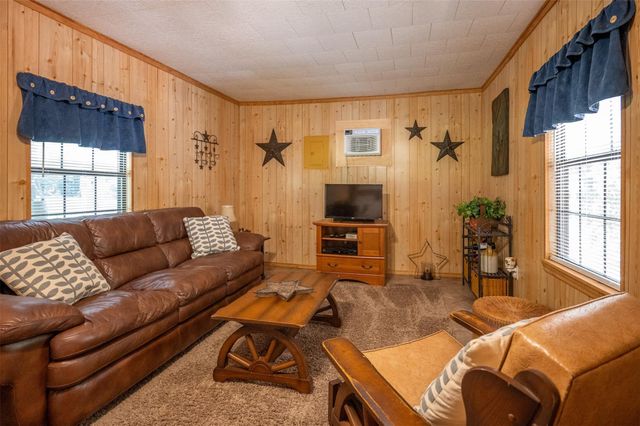 185 Private Road 7285, Colmesneil, TX 75938