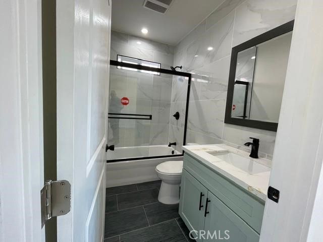 4427 Lima, Los Angeles, CA 90011