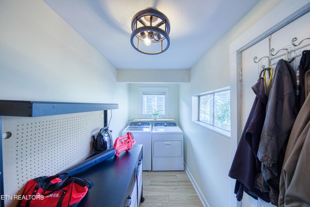 225 Cedar Ave, Knoxville, TN 37917