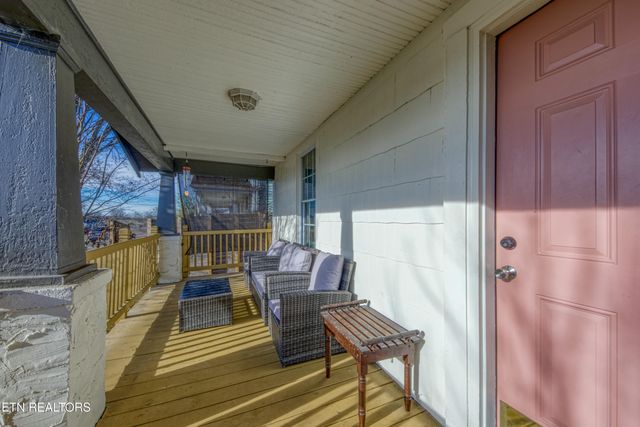 225 Cedar Ave, Knoxville, TN 37917