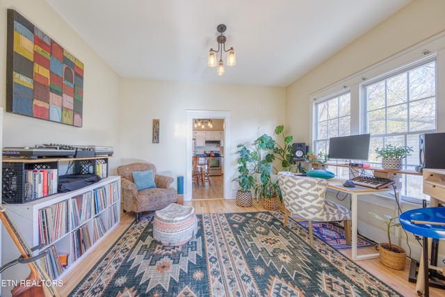 225 Cedar Ave, Knoxville, TN 37917