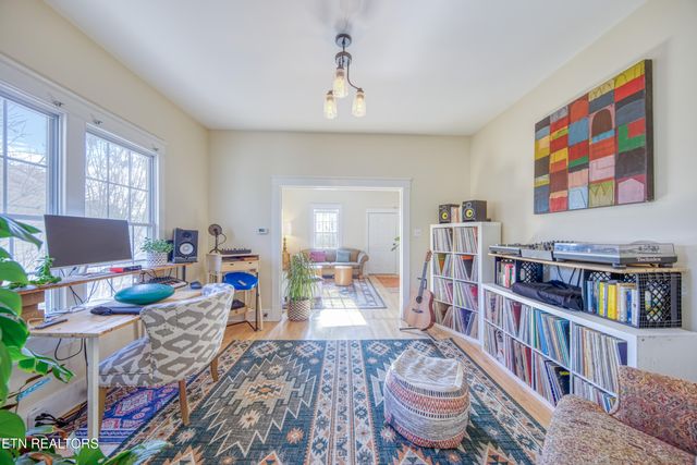 225 Cedar Ave, Knoxville, TN 37917