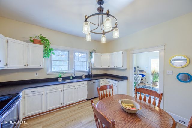 225 Cedar Ave, Knoxville, TN 37917