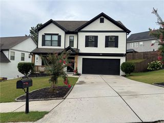 4826 Clarkstone Drive, Flowery Branch, GA 30542