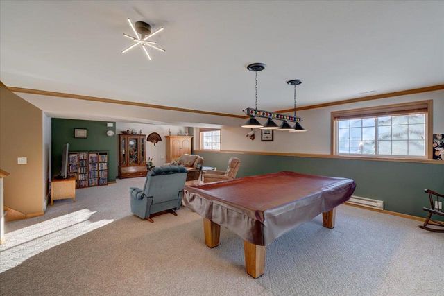 812 Abbington Court, Sun Prairie, WI 53590