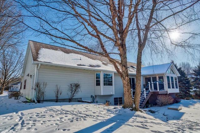 812 Abbington Court, Sun Prairie, WI 53590