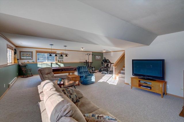 812 Abbington Court, Sun Prairie, WI 53590