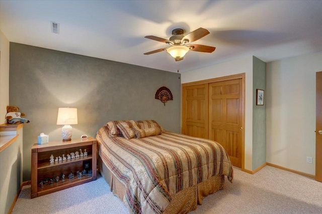 812 Abbington Court, Sun Prairie, WI 53590