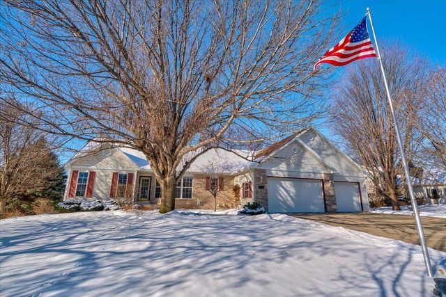 812 Abbington Court, Sun Prairie, WI 53590