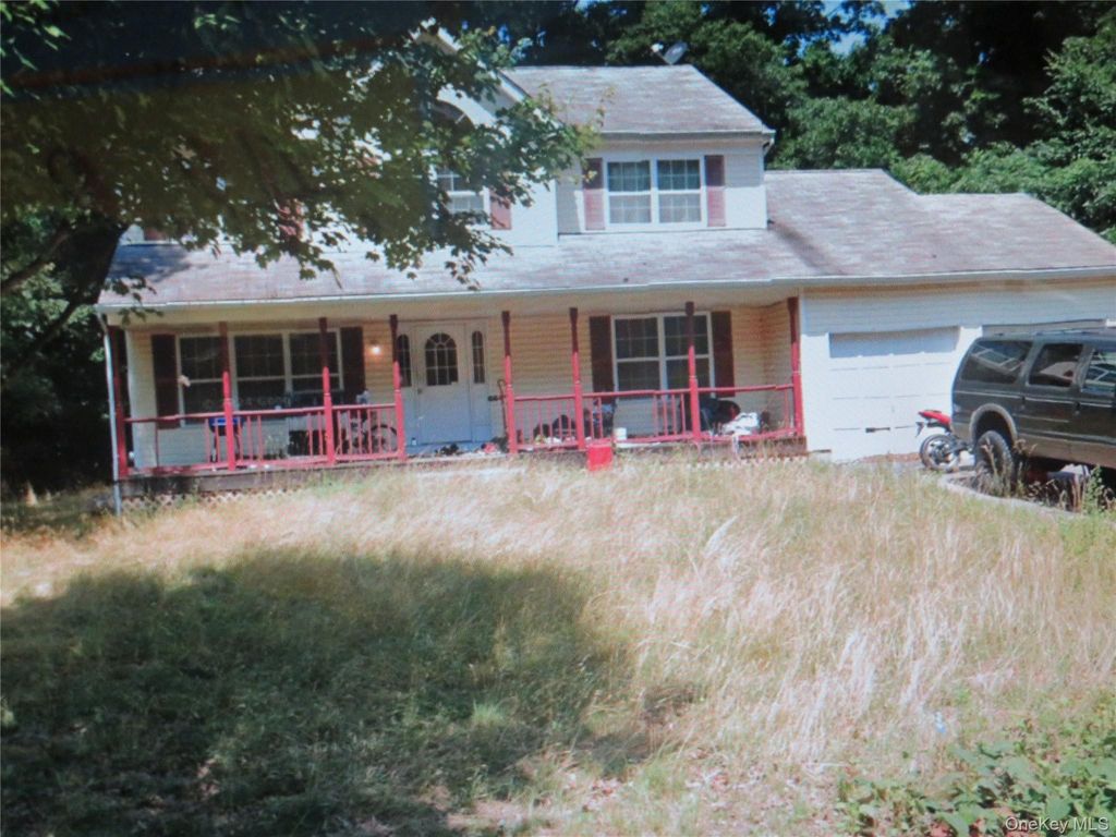 2 Ord Court, Middle Island, NY 11953 — photo 2
