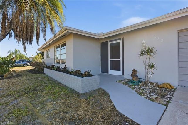 312 Hollywood ST, Lehigh Acres, FL 33936