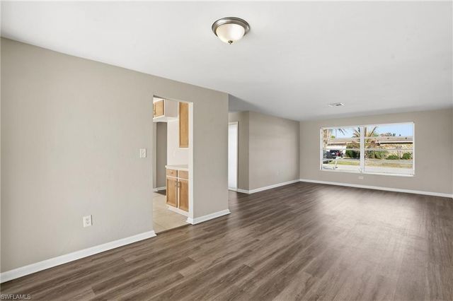 312 Hollywood ST, Lehigh Acres, FL 33936