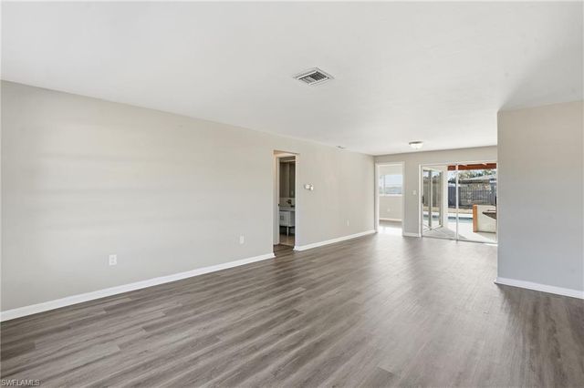 312 Hollywood ST, Lehigh Acres, FL 33936