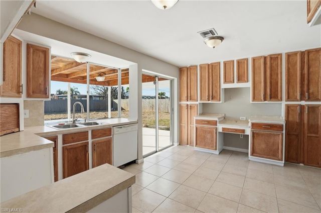 312 Hollywood ST, Lehigh Acres, FL 33936