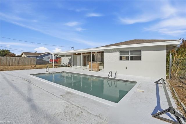 312 Hollywood ST, Lehigh Acres, FL 33936