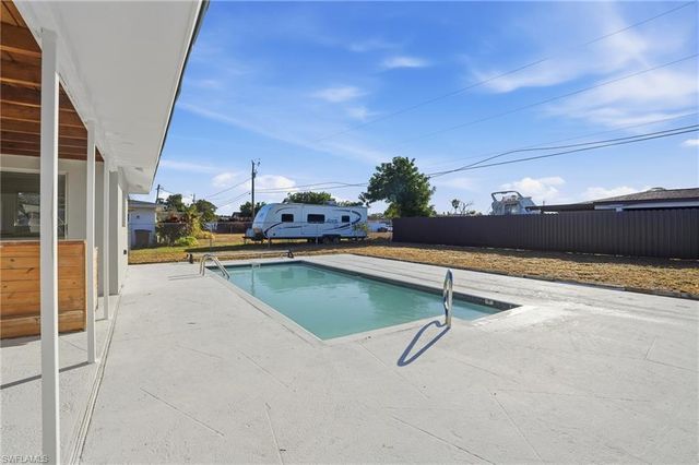 312 Hollywood ST, Lehigh Acres, FL 33936