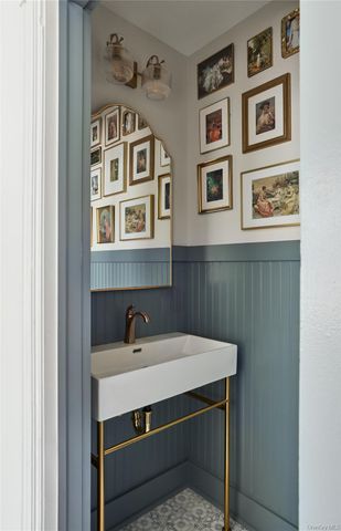 1190 North Avenue, Beacon, NY 12508