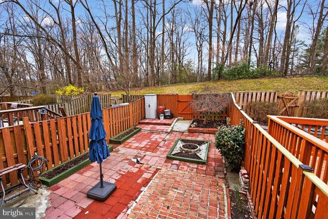 6427 OLD SCOTTS CT, Springfield, VA 22152