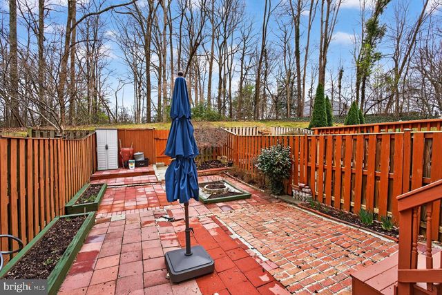 6427 OLD SCOTTS CT, Springfield, VA 22152