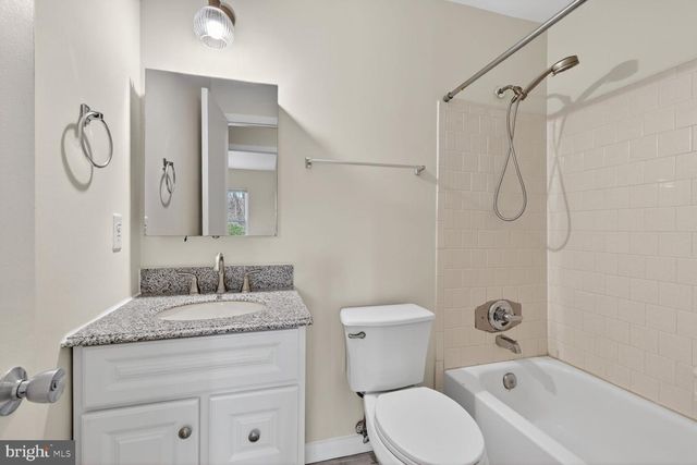 6427 OLD SCOTTS CT, Springfield, VA 22152