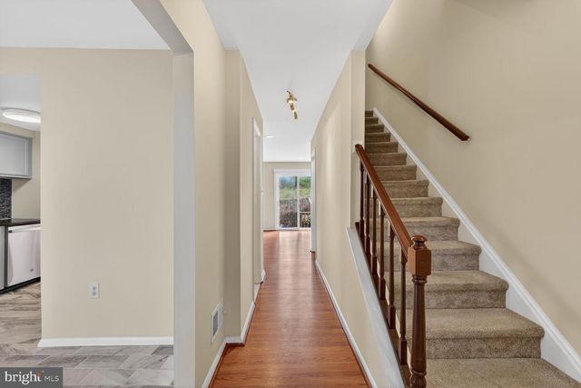 6427 OLD SCOTTS CT, Springfield, VA 22152