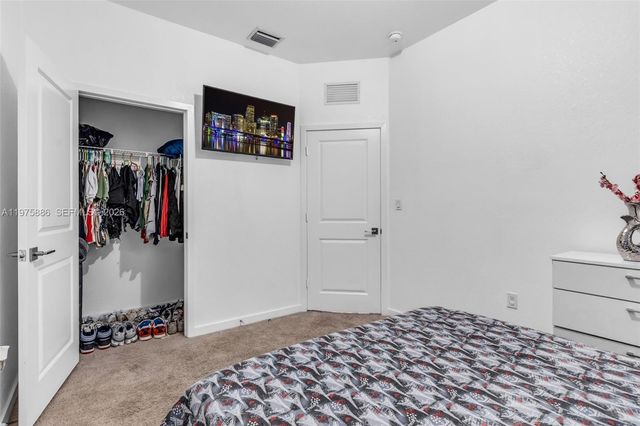 533 NE 5 PL, Homestead, FL 33034