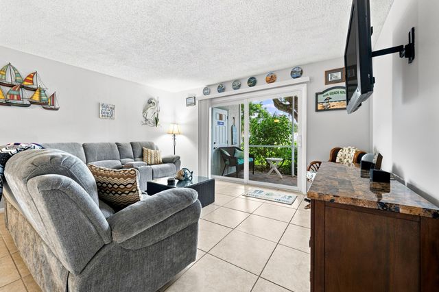 717 S US HIGHWAY 1 206, Jupiter, FL 33477
