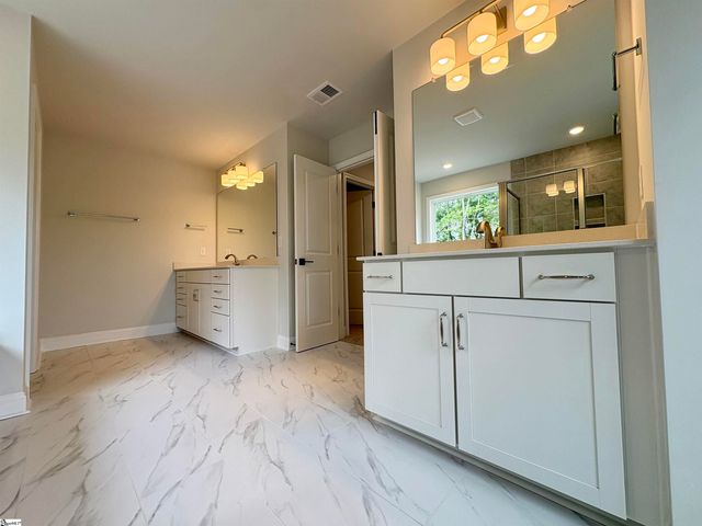 2 Durbin Forest Way, Simpsonville, SC 29681