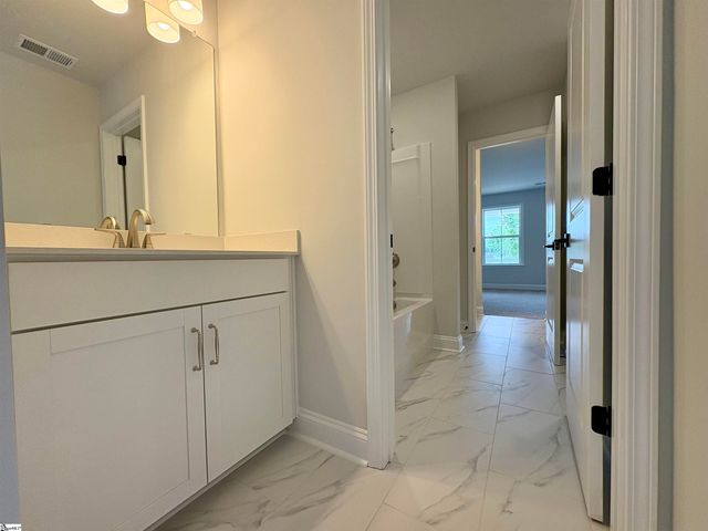 2 Durbin Forest Way, Simpsonville, SC 29681
