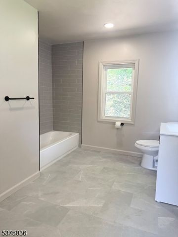49 Route627, Pohatcong Twp., NJ 08865
