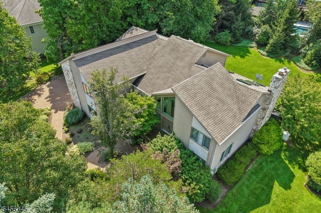 56 Roosevelt Blvd, North Caldwell Boro, NJ 07006 — photo 5