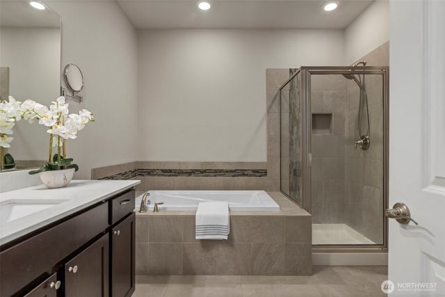 413 Becky Avenue E, Enumclaw, WA 98022