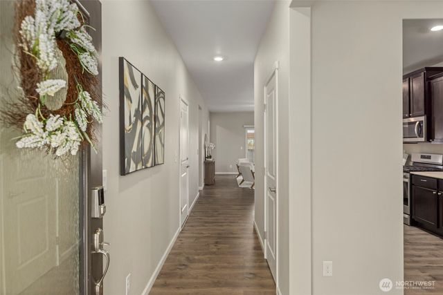 413 Becky Avenue E, Enumclaw, WA 98022