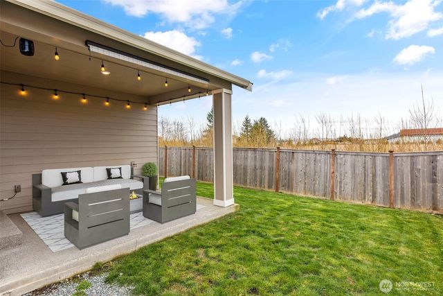 413 Becky Avenue E, Enumclaw, WA 98022