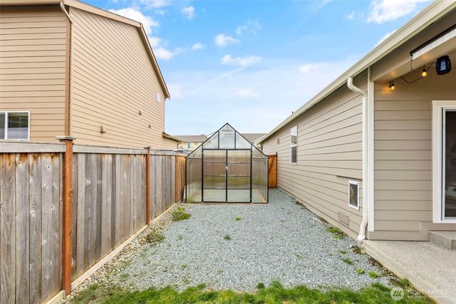 413 Becky Avenue E, Enumclaw, WA 98022