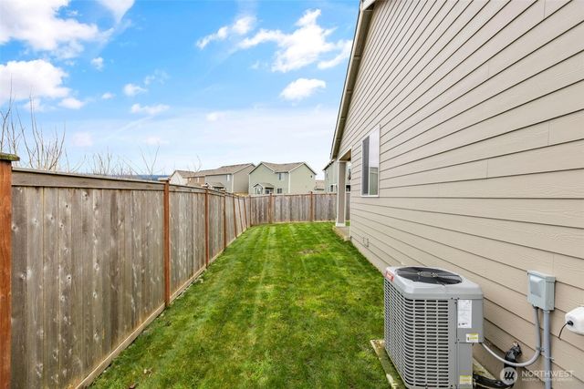 413 Becky Avenue E, Enumclaw, WA 98022