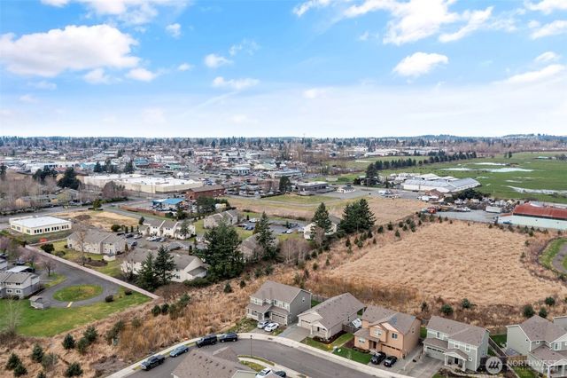 413 Becky Avenue E, Enumclaw, WA 98022