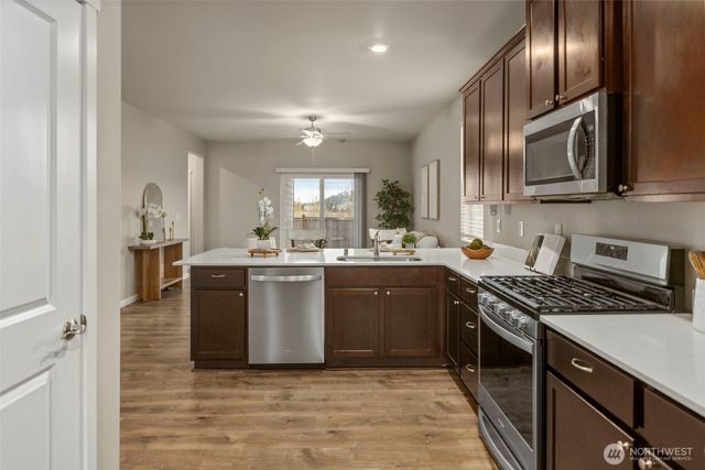 413 Becky Avenue E, Enumclaw, WA 98022