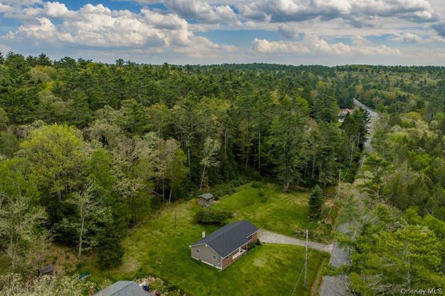 205 Airport Road, Yulan, NY 12528