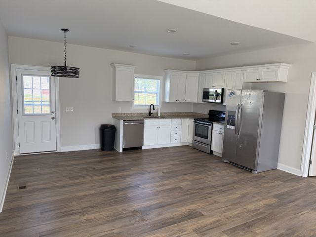 2492 Jason Dr, Chapel Hill, TN 37034
