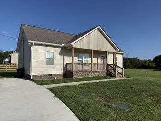 2492 Jason Dr, Chapel Hill, TN 37034