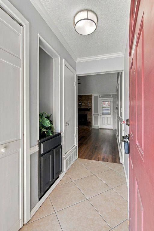 7917 Berrybrook Drive, Watauga, TX 76148 — photo 3