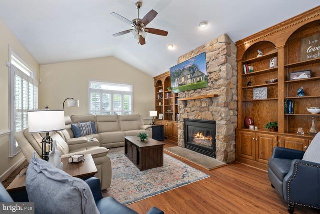 1 TINDER CT, Stafford, VA 22554