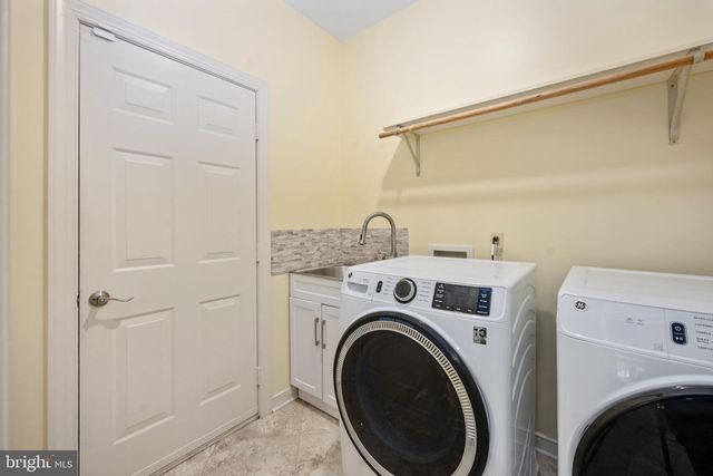 1 TINDER CT, Stafford, VA 22554