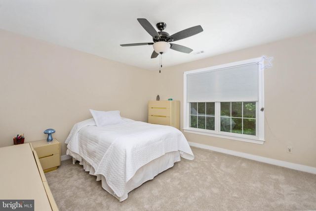 1 TINDER CT, Stafford, VA 22554