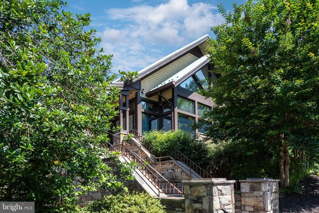 1 TINDER CT, Stafford, VA 22554
