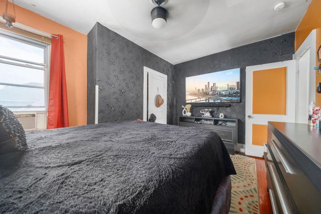 755 Euclaire Avenue, Columbus, OH 43209