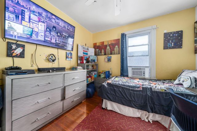 755 Euclaire Avenue, Columbus, OH 43209