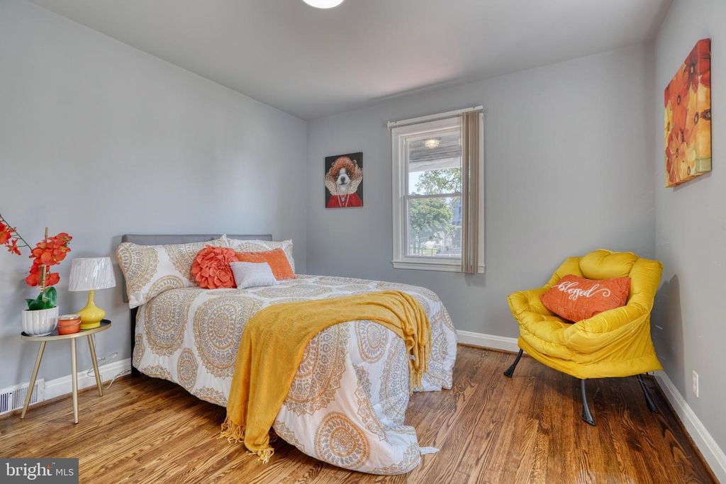 Image 25 of property listing at 4906 GRINDON AVE, Baltimore, MD 21214
